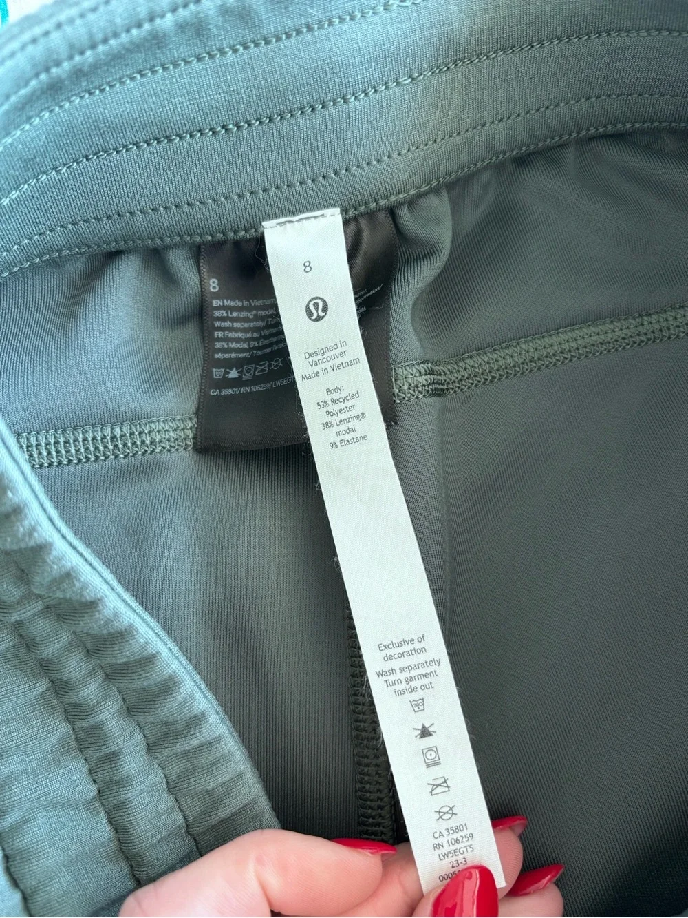 NWOT Lululemon Softstreme High-Rise Pant in Dark Forest Size 8